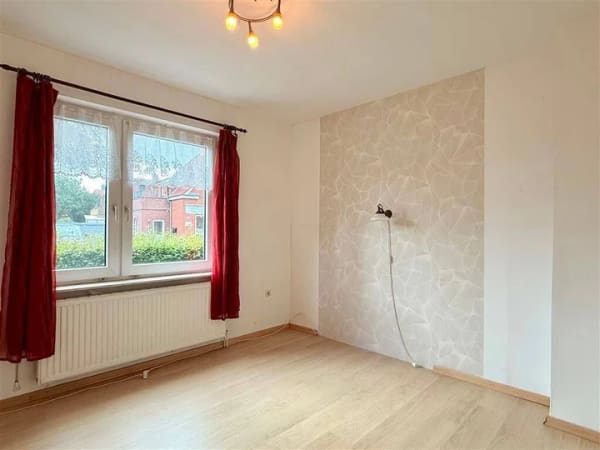Immobilie in Aurich - 1 Haus - viele Möglichkeiten - Bild 2