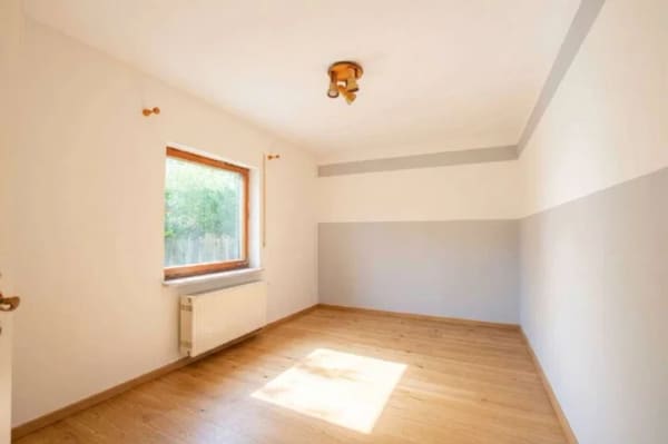 Immobilie in Bruckmühl - Platz für Ihre Ideen - Charmantes Einfamilienhaus mit Entwicklungsmöglichkeiten in Brückmühl - Bild 3