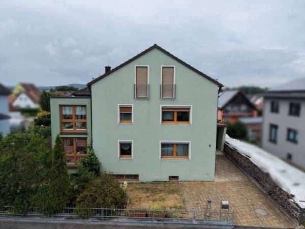 Immobilie in Moosbach - Zweifamilienhaus mit Potenzial in Moosbach - Bild 2