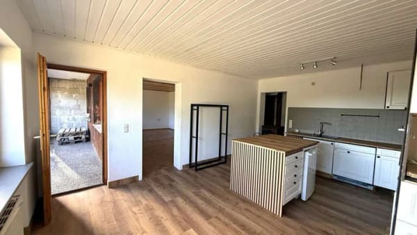 Immobilie in Dachsberg (Südschwarzwald) - Ihr Rückzugsort im Hochschwarzwald: Lichtdurchflutet mit Terrasse, Balkon und Gartenanteil - Bild 0