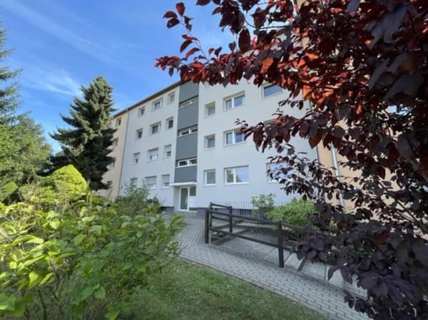 Immobilie in Bovenden - Großzügige 3-Zimmer-Eigentumswohnung mit Loggia 
in einer gepflegten Wohnanlage in Bovenden - Bild 0