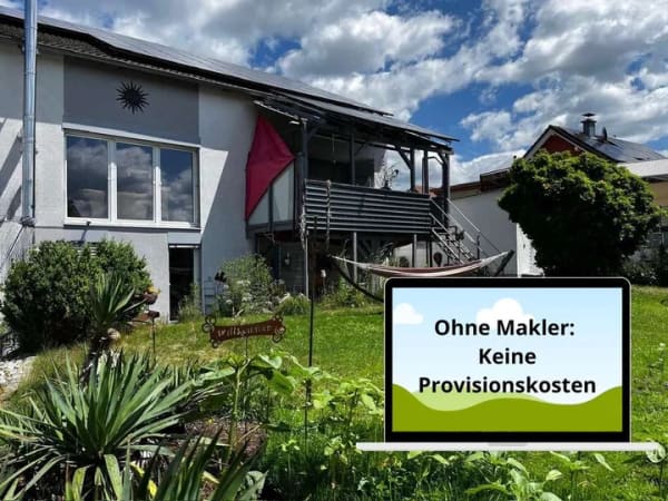Immobilie in Wackersdorf - Wackersdorf / Meldau - Großzügiges Ein-/Zweifamilienhaus mit Einliegerwohnung und PV-Anlage - Bild 0