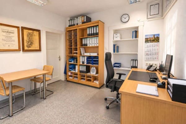 Immobilie in Drochtersen - Wohnen und Arbeiten unter einem Dach - großzügiges Wohn- und Geschäftshaus mit ca. 589 m² Gesamtfläche - Bild 3