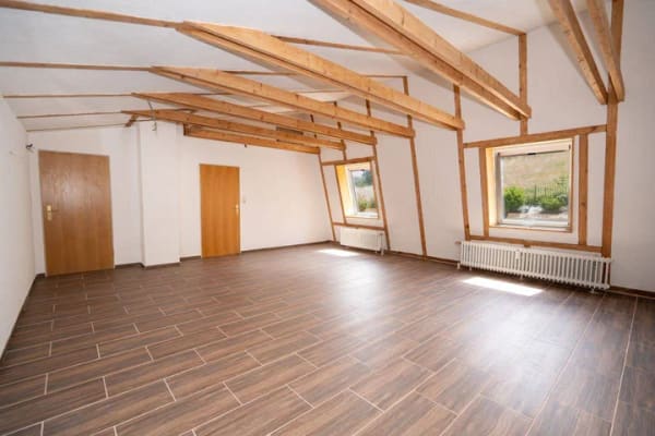 Immobilie in Jestetten - Zuhause mit Weitblick - großzügiges Wohnen - ca. 295 m² Wohnfläche in traumhafter Ortsrandlage - Bild 1