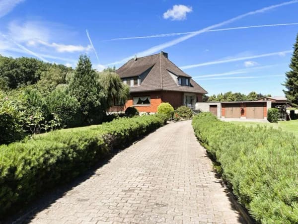 Immobilie in Lauenhagen - Großzügiges 2-Familienwohnhaus in ruhiger Lage - Bild 1