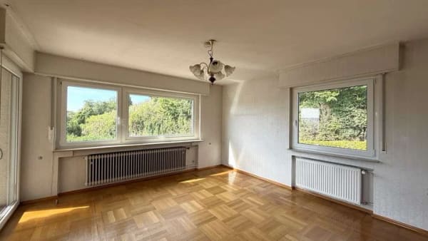 Immobilie in Walheim - Gepflegtes Einfamilienhaus mit einzigartiger Aussicht - Bild 3