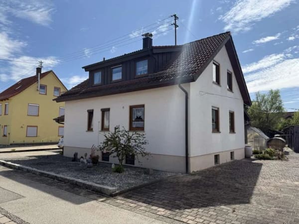 Immobilie in Fichtenau - Einfamilienhaus mit Garage und Nebengebäuden - Bild 1