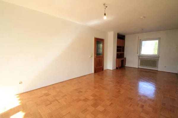 Immobilie in Thannhausen - Reihenmittelhaus mit Garten, Terrasse, Balkon und Pool - Bild 4
