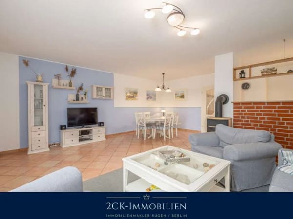 Immobilie in Mönchgut - vier Sterne, drei Zimmer: Ferienwohnung in traumhafter Lage und Top Rendite im Ostseebad Mönchgut! - Bild 1