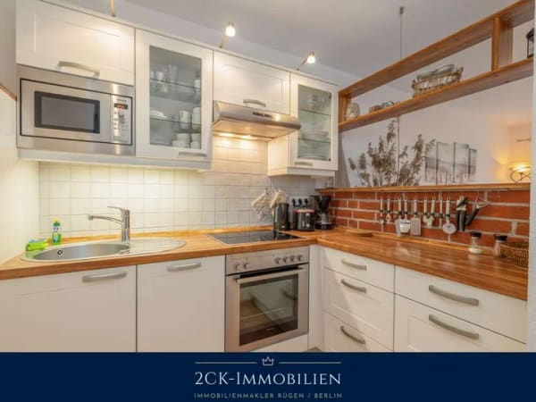 Immobilie in Mönchgut - vier Sterne, drei Zimmer: Ferienwohnung in traumhafter Lage und Top Rendite im Ostseebad Mönchgut! - Bild 2
