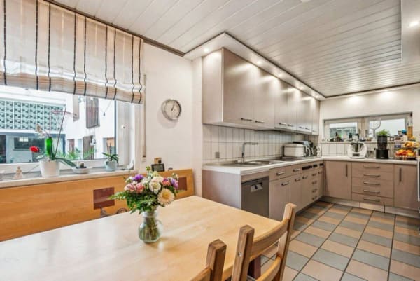 Immobilie in Friedelsheim - Modernisiertes Einfamilienhaus mit großzügigen Anbauten und ca. 180 m² Wohnfläche direkt am Wingert - Bild 4