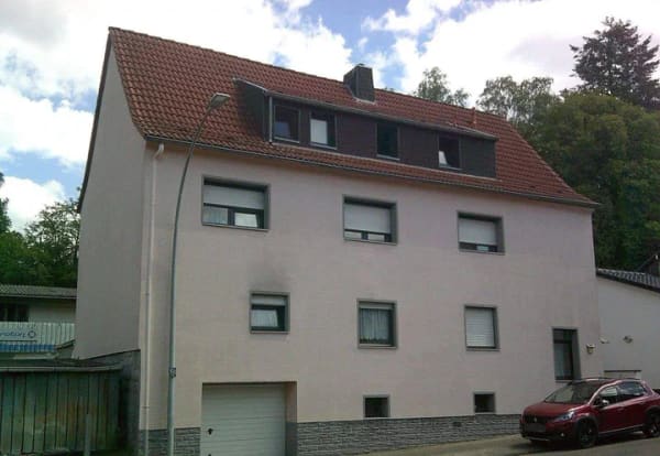 Immobilie in Sankt Ingbert - Wohnhaus mit 3 Wohnungen in St.Ingbert zu verkaufen! - Bild 1