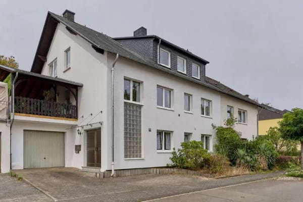 Immobilie in Bernkastel-Kues - Bernkastel-Kues: 3-Zi.-Wohnung mit Wintergarten und Fernblick - Bild 1
