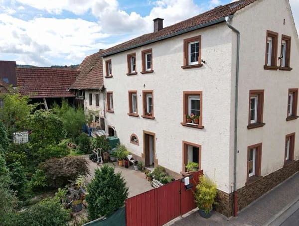Immobilie in Hauenstein - Historisches Wohnhaus mit großem Garten im Herzen von Hauenstein - Bild 0