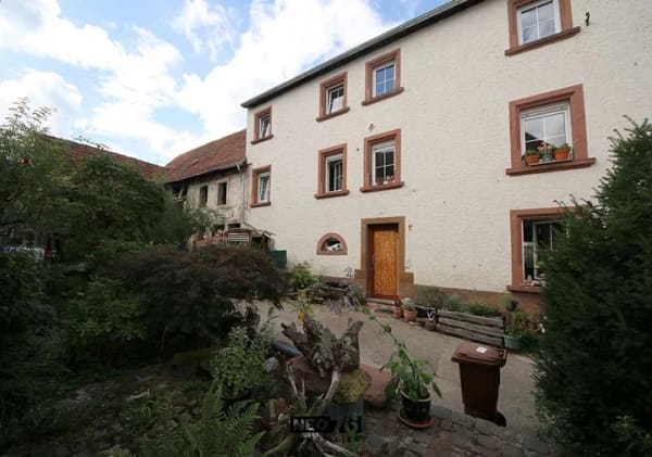 Immobilie in Hauenstein - Historisches Wohnhaus mit großem Garten im Herzen von Hauenstein - Bild 1