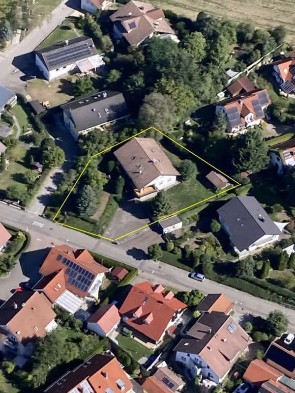 Immobilie in Aulendorf - Großzügig * Bezugsfrei * Ruhige Lage - Interessantes 2-Familienhaus in Aulendorf-Teilort !  - Bild 2
