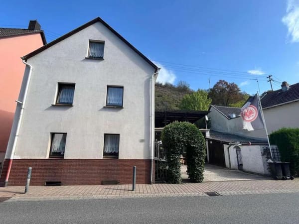 Immobilie in Burgbrohl - Sanierungsbedürftiges Einfamilienhaus mit großem Potential! - Bild 2