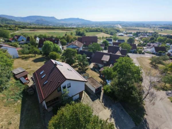 Immobilie in Aichelberg - Vermietetes 2 FH in Aussichtslage & angrenzender Bauplatz mit 474qm - Bild 0