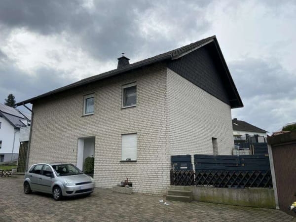 Immobilie in Büren - Im Preis reduziert! Großzügiges Einfamilienhaus in guter Wohnlage - Bild 2