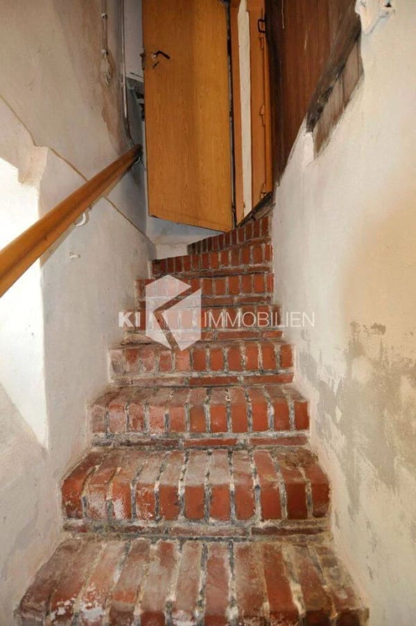 Immobilie in Neukieritzsch - Freistehendes Einfamilienhaus nahe Hainer See – solide Substanz & Gestaltungsspielraum - Bild 1