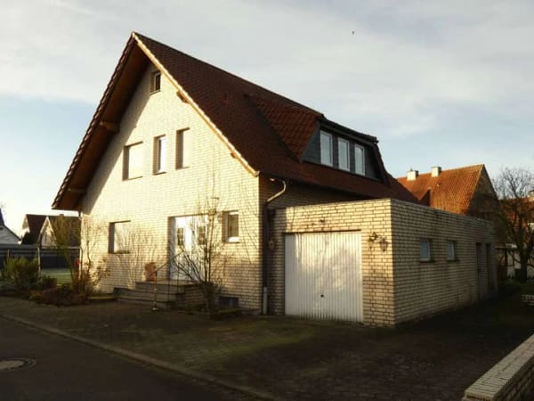 Immobilie in Dissen - GEBOTSVERFAHREN! Einfamilienhaus Bj. 1994 mit Garage und Garten in ruhiger Wohnlage von Dissen aTW - Bild 1