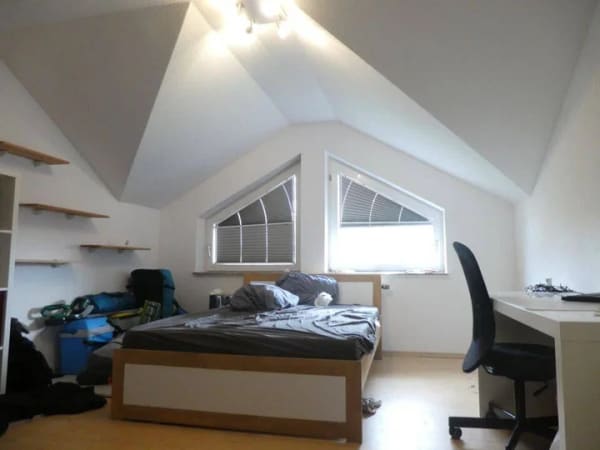 Immobilie in Langgöns - Helle Dachgeschosswohnung mit Balkon, Einbauküche und eigenem Stellplatz! - Bild 3