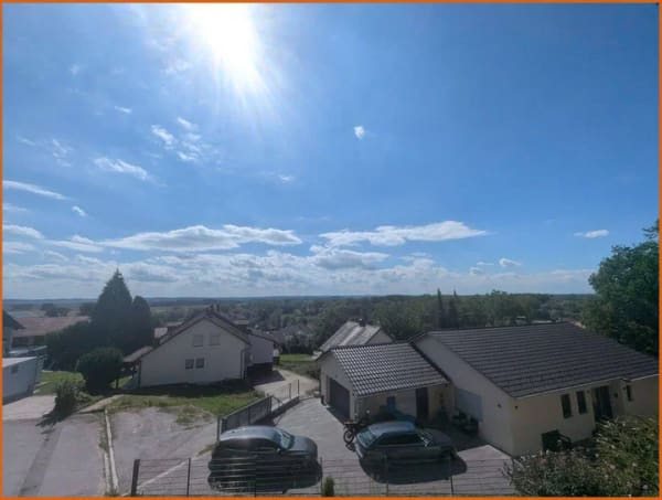 Immobilie in Winzer - Zum Glück für Ihre Familie - Tolles Einfamilienhaus mit Garten und schöner Aussicht in Winzer! - Bild 1