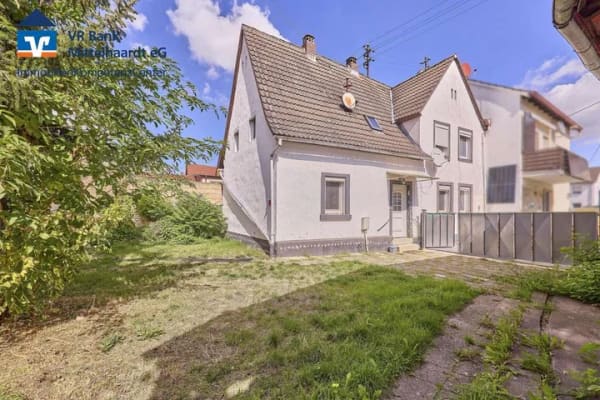Immobilie in Böhl-Iggelheim - Einfamilienhaus mit großem Grundstück, Scheune und zusätzlichem Potenzial! - Bild 0