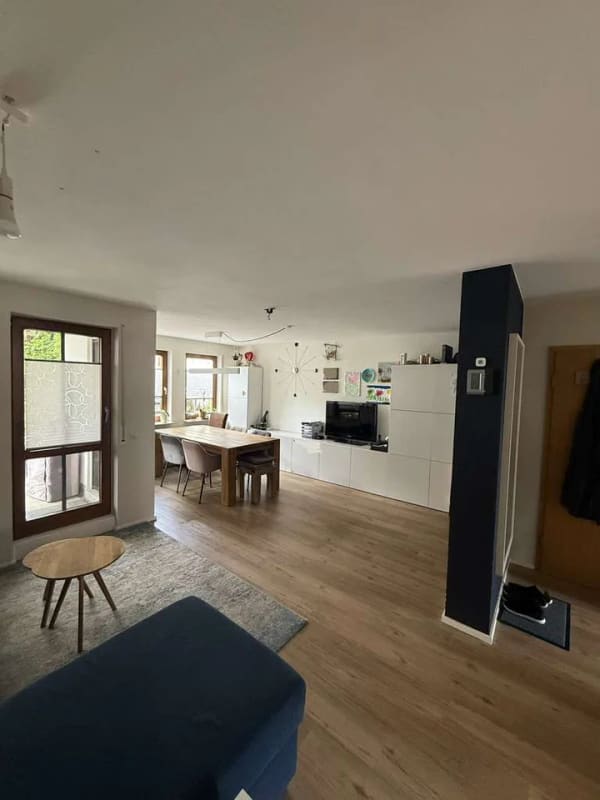 Immobilie in Grafenberg - Attraktive 3-Zimmer-Wohnung mit überdachter Terrasse und Tiefgaragenstellplatz - Bild 0