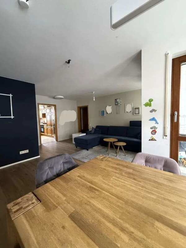 Immobilie in Grafenberg - Attraktive 3-Zimmer-Wohnung mit überdachter Terrasse und Tiefgaragenstellplatz - Bild 1