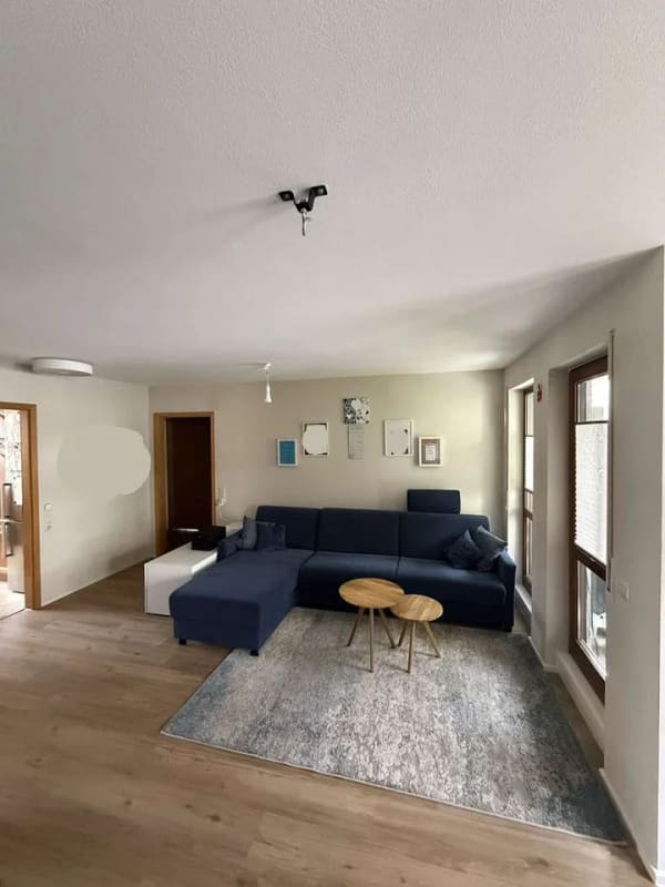 Immobilie in Grafenberg - Attraktive 3-Zimmer-Wohnung mit überdachter Terrasse und Tiefgaragenstellplatz - Bild 3