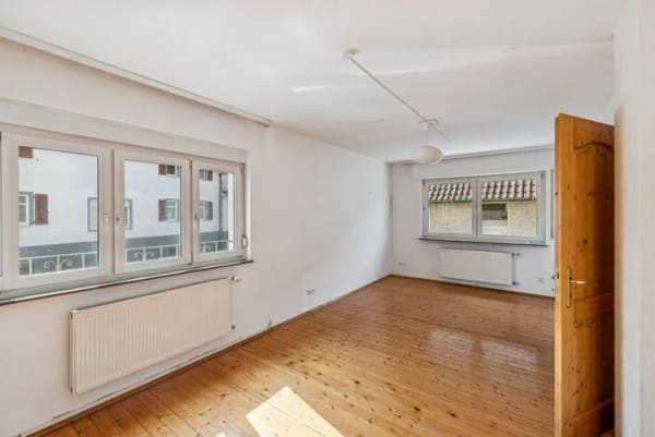 Immobilie in Wöllstadt - Vielseitiges Dreier- Ensemble im Herzen von Nieder-Wöllstadt - Bild 3