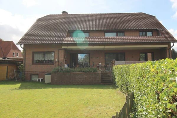 Immobilie in Bleckede - ZFH MIT 2 WE & GES. 266 M² WOHNFL. SOLIDE & INFLATIONSGESCHÜTZT VERMIETET - GRUNDBUCH STATT SPARBUCH - Bild 1