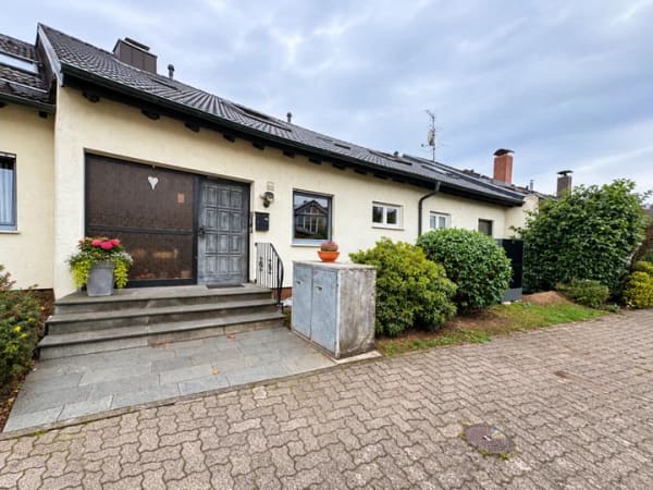 Immobilie in Mainaschaff - 245 m² voller Möglichkeiten – für Familie, Generationen & Zukunft - Bild 1