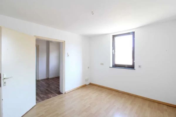 Immobilie in Giesen - Großzügiges Haus mit Vielseitigkeit – auch als zwei Wohneinheiten denkbar in Giesen-Hasede - Bild 3