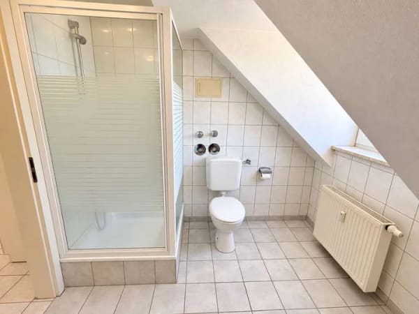 Immobilie in Hengersberg - toll gelegene Dachgeschosswohnung - Bild 1