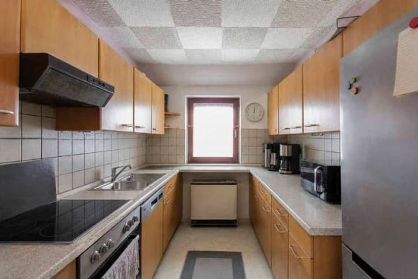 Immobilie in Jettingen - Vermietete 3-Zi-Whg mit Doppelgarage in attraktiver Lage von Jettingen – ideal für Kapitalanleger - Bild 2