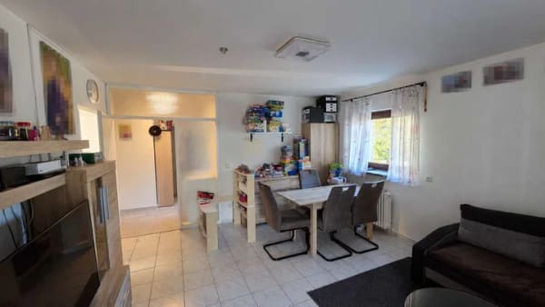 Immobilie in Affalterbach - Für Kapitalanleger: Attraktive 4-Zimmer-Wohnung mit Balkon, Stellplatz und viel Platz - Bild 4