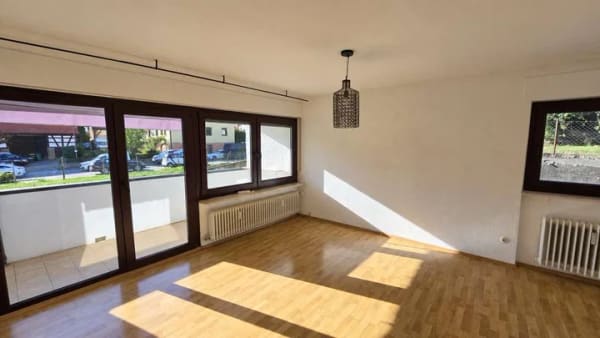Immobilie in Affalterbach - Selbst einziehen oder vermieten? Gepflegte 3-Zimmer-Wohnung mit Balkon & Stellplatz - Bild 0