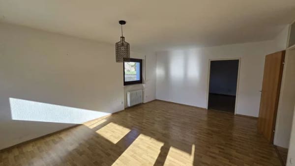 Immobilie in Affalterbach - Selbst einziehen oder vermieten? Gepflegte 3-Zimmer-Wohnung mit Balkon & Stellplatz - Bild 1