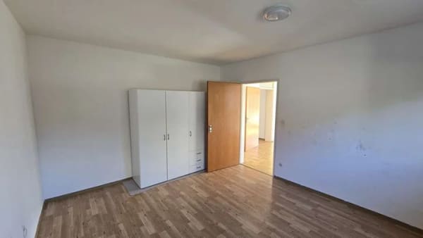 Immobilie in Affalterbach - Selbst einziehen oder vermieten? Gepflegte 3-Zimmer-Wohnung mit Balkon & Stellplatz - Bild 4