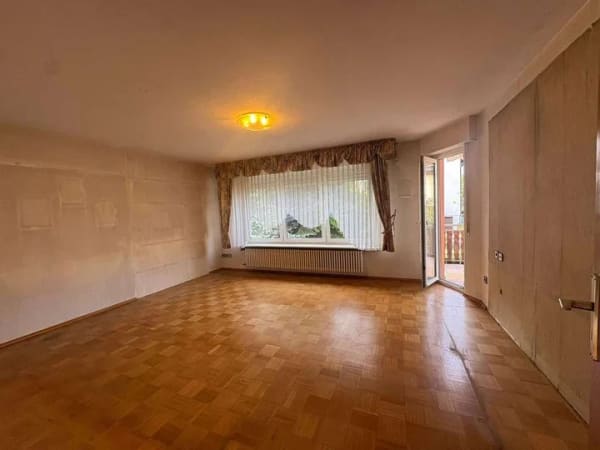 Immobilie in Kämpfelbach - Zwei Wohnungen unter einem Dach – Zweifamilienhaus mit großem Garten - Bild 3