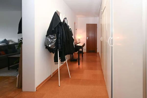 Immobilie in Lübeck - Lichtdurchflutete 3-Zimmer-Wohnung mit idealem Schnitt in Lübeck - St.Jürgen - Bild 1