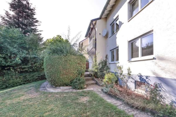 Immobilie in Aalen - WOHNEN UND VERMIETEN UNTER EINEM DACH – DREIFAMILIENHAUS MIT GARTEN MITTEN IM HÜTTFELD - Bild 2