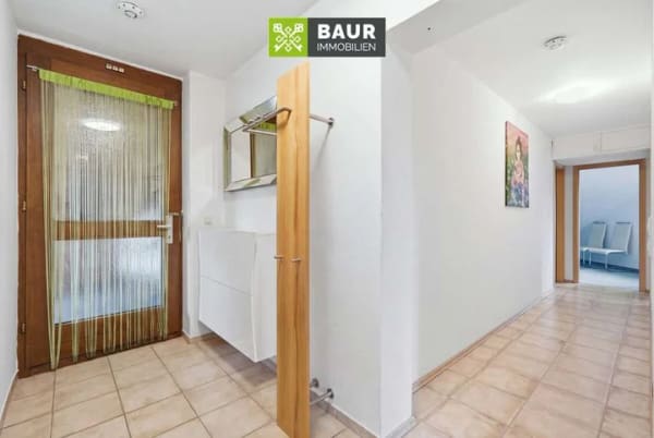 Immobilie in Meckenbeuren - Charmante 3-Zimmer-Wohnung mit Balkon und Tiefgaragenplatz in Meckenbeuren - Bild 2