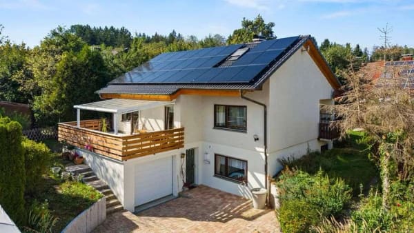 Immobilie in Herdwangen-Schönach - Renoviertes 6,5 Zi-Haus in idyllischer Lage mit Photovoltaik, Speicher und Solarthermie - Bild 0