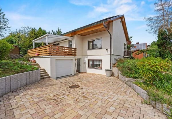 Immobilie in Herdwangen-Schönach - Renoviertes 6,5 Zi-Haus in idyllischer Lage mit Photovoltaik, Speicher und Solarthermie - Bild 2