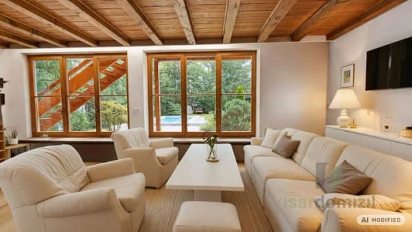 Immobilie in Straßlach-Dingharting - Charmante und großzügige 3-Parteien-Landhausvilla mit Pool in Premiumlage - Bild 1
