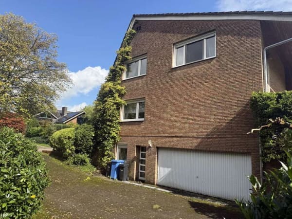 Immobilie in Ritterhude - Viel Raum für Familie & Generationen – Freistehendes Ein- bis Zweifamilienhaus im Herzen von Ritterh - Bild 1