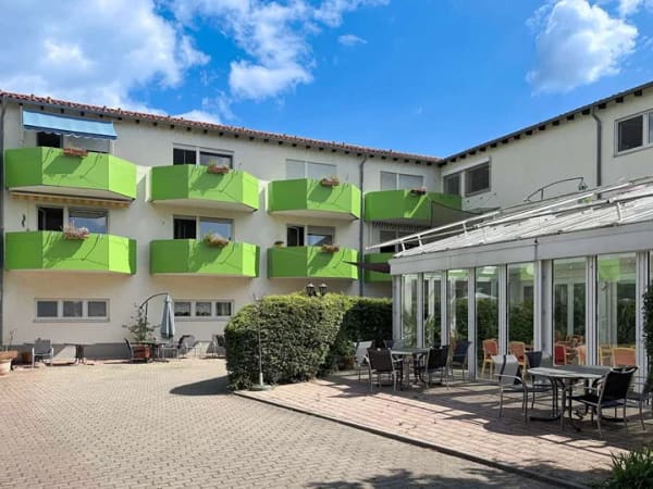 Immobilie in Altrip - Geplegtes Einzimmer-Apartment mit Balkon in ruhiger Wohnstiftanlage - Bild 0